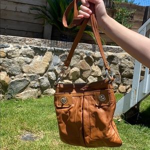 Marc Jacobs crossbody brown leather bag.